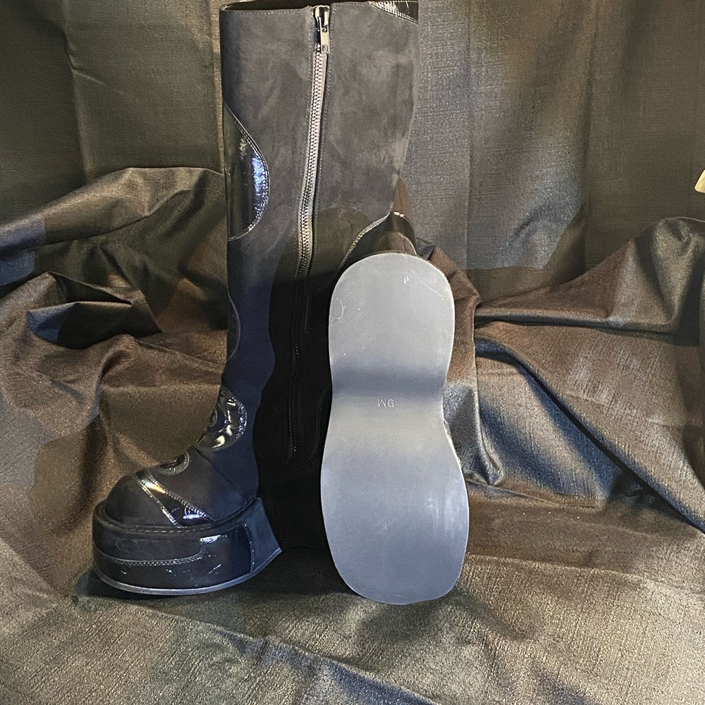 Black Platform Knee-High Boots - Picture 3 of 6
